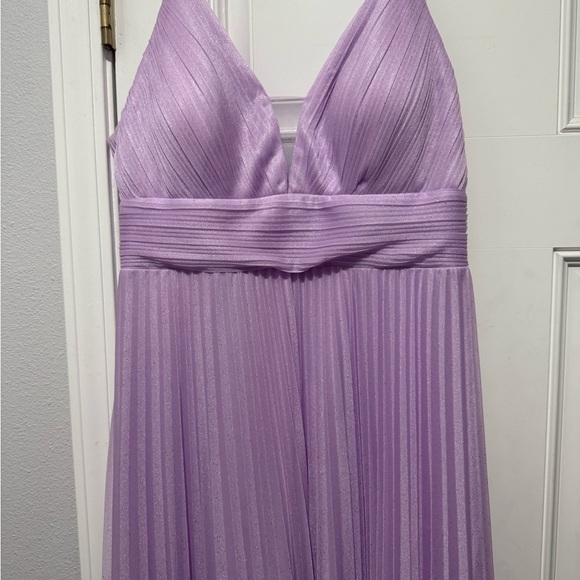 Elegant Lavender/ lilac Bridesmaid/ Evening Gown size L - Picture 2 of 11